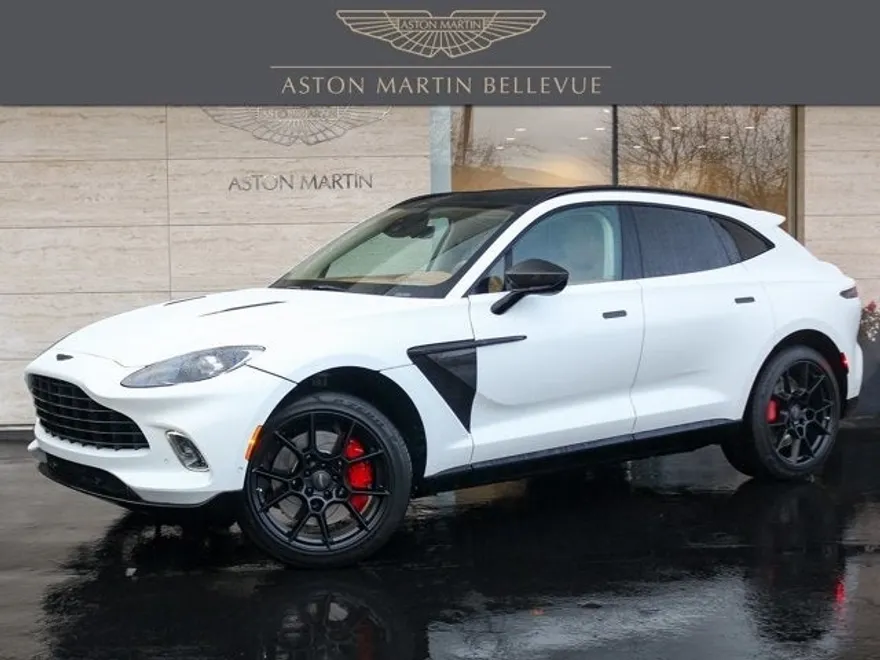 2021 Aston Martin DBX photo 1