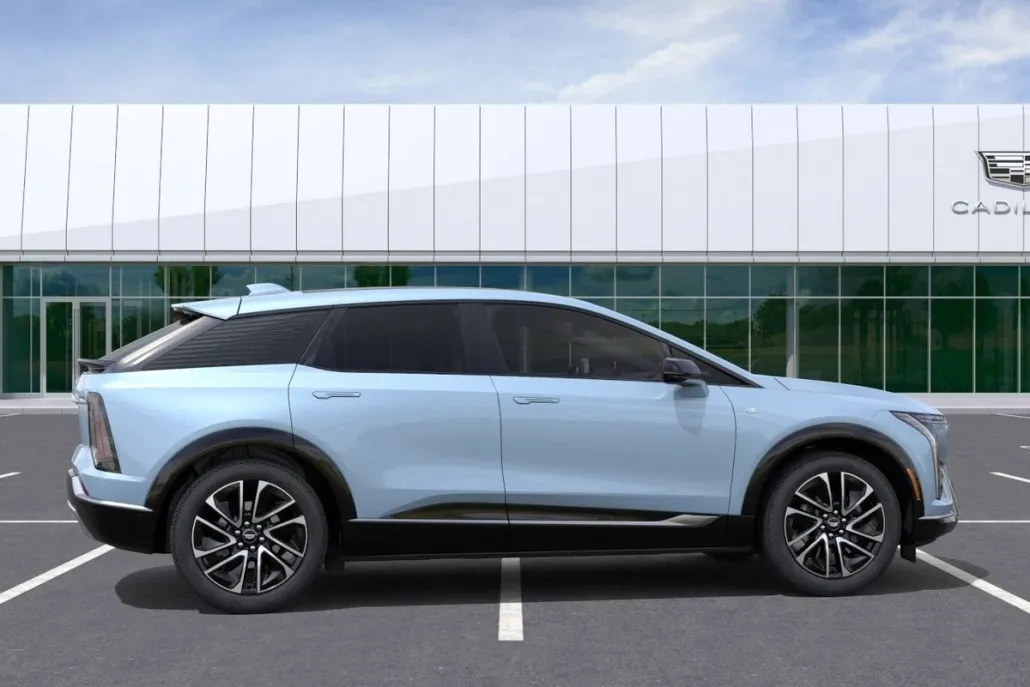 2025 Cadillac Optiq Sport photo 1