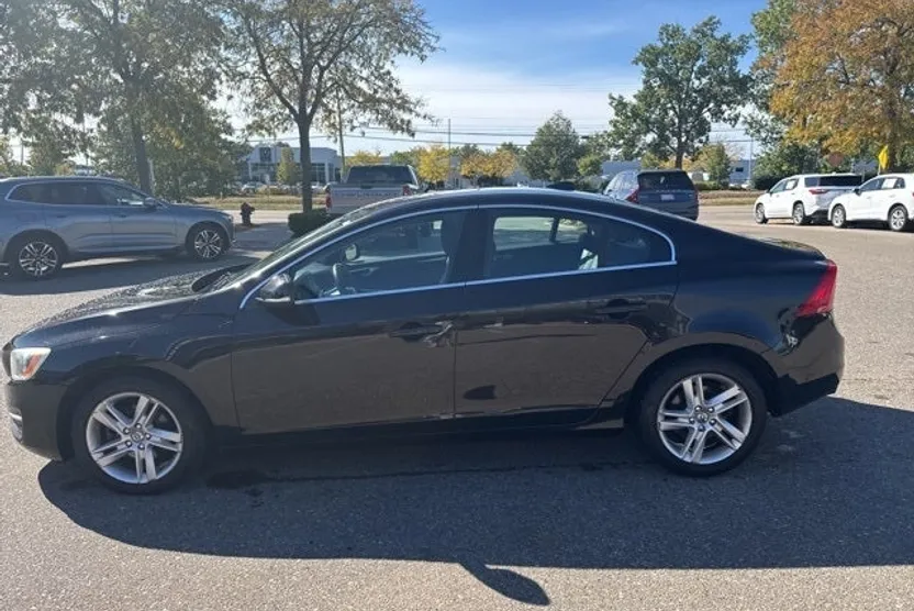 2015 Volvo S60 T5 Drive-E Premier photo 1