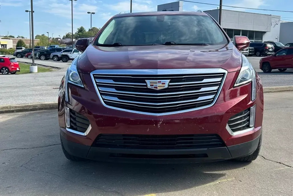 2017 Cadillac XT5 Luxury photo 1