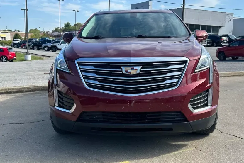 2017 Cadillac XT5 Luxury photo 1