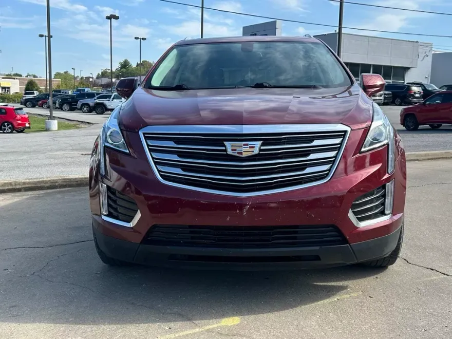 2017 Cadillac XT5 Luxury photo 1