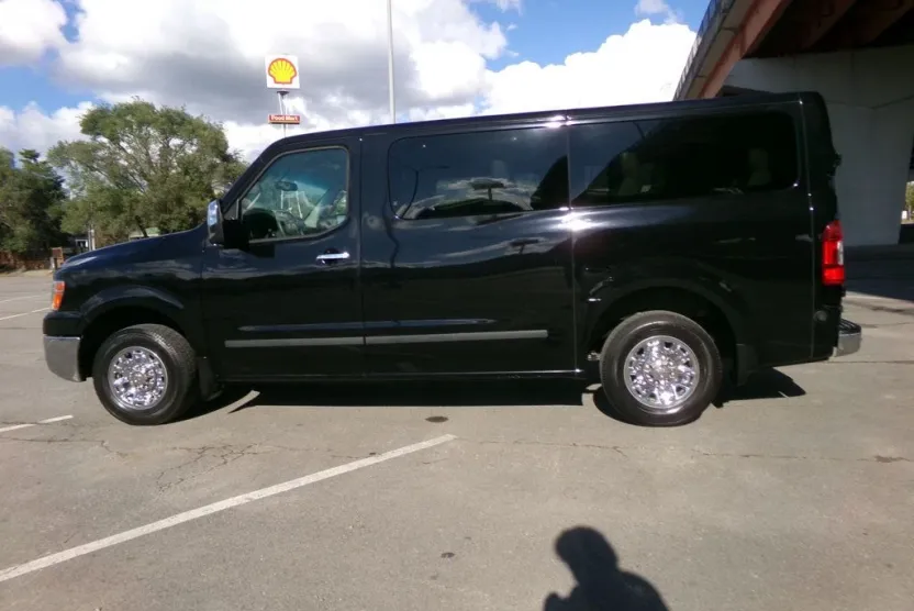2015 Nissan NV3500 photo 1