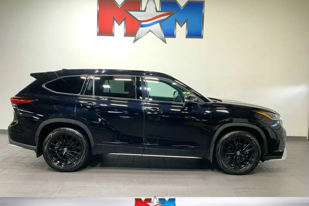 2023 Toyota Highlander XSE photo 1