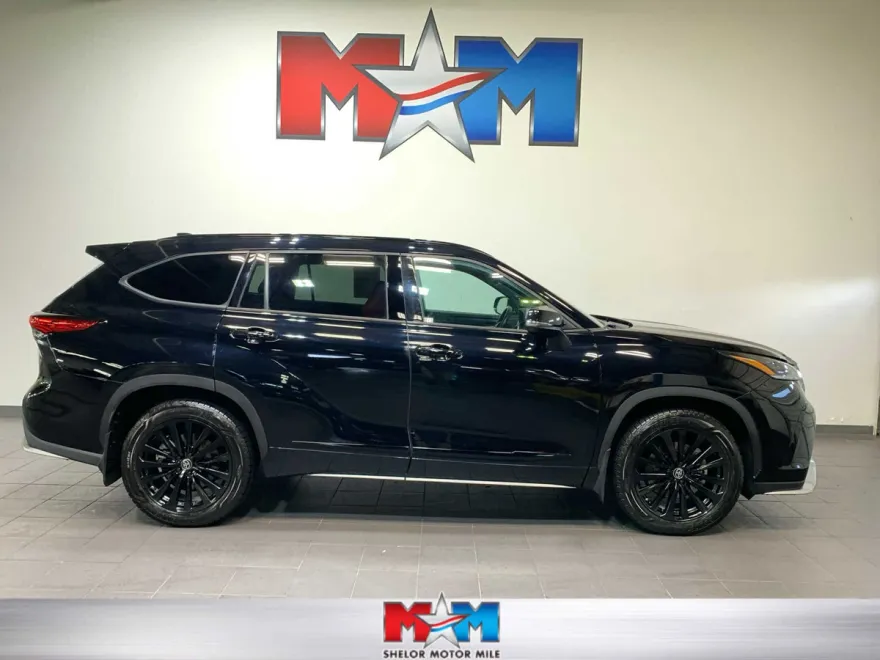 2023 Toyota Highlander XSE photo 1