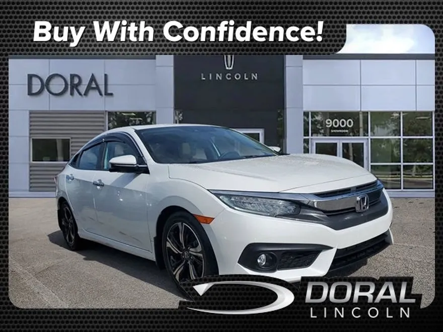 2017 Honda Civic Touring photo 1
