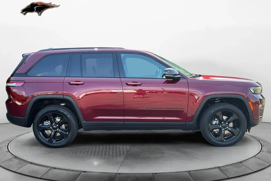 2025 Jeep Grand Cherokee Limited photo 1