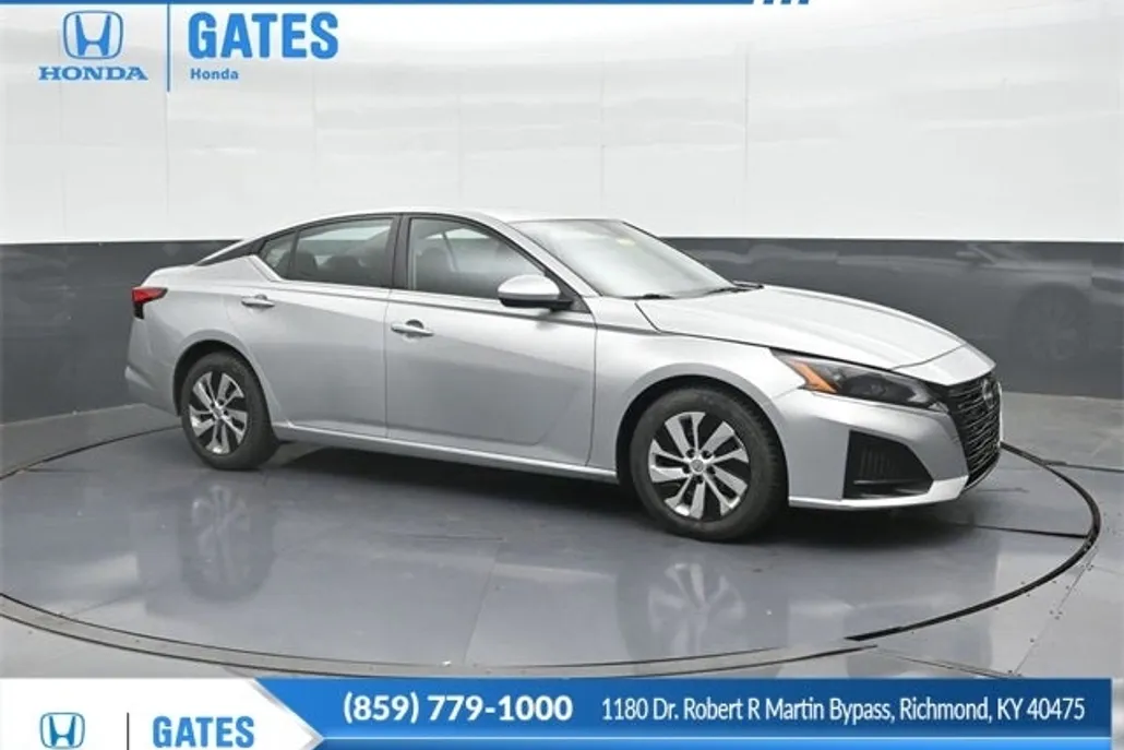 2023 Nissan Altima 2.5 S photo 1