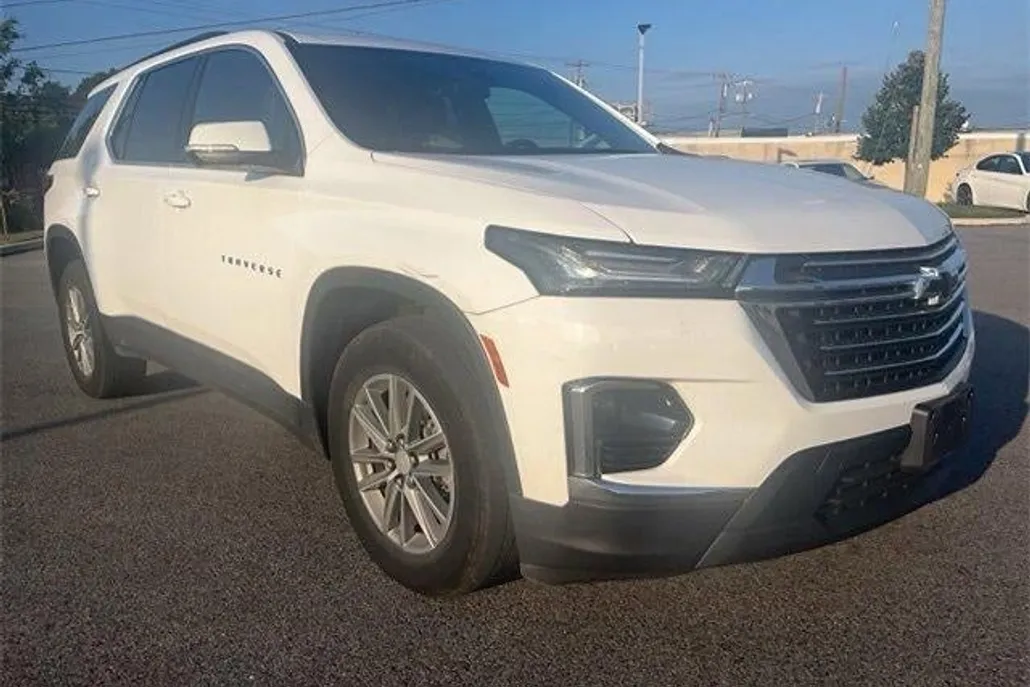 2023 Chevrolet Traverse Leather photo 1