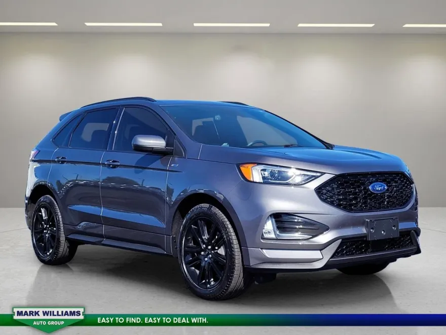 2024 Ford Edge ST photo 1
