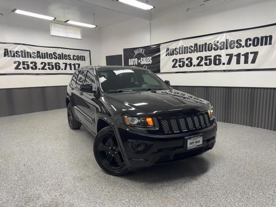 2015 Jeep Grand Cherokee Altitude photo 1