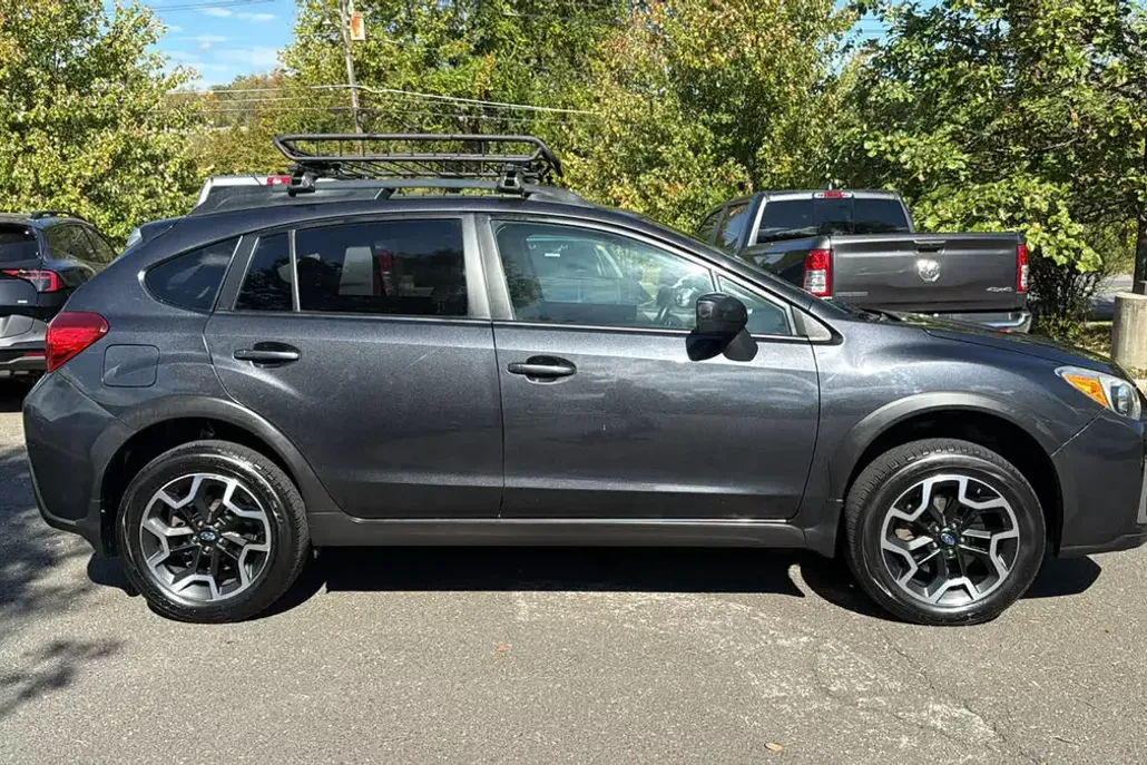 2016 Subaru Crosstrek Premium photo 1