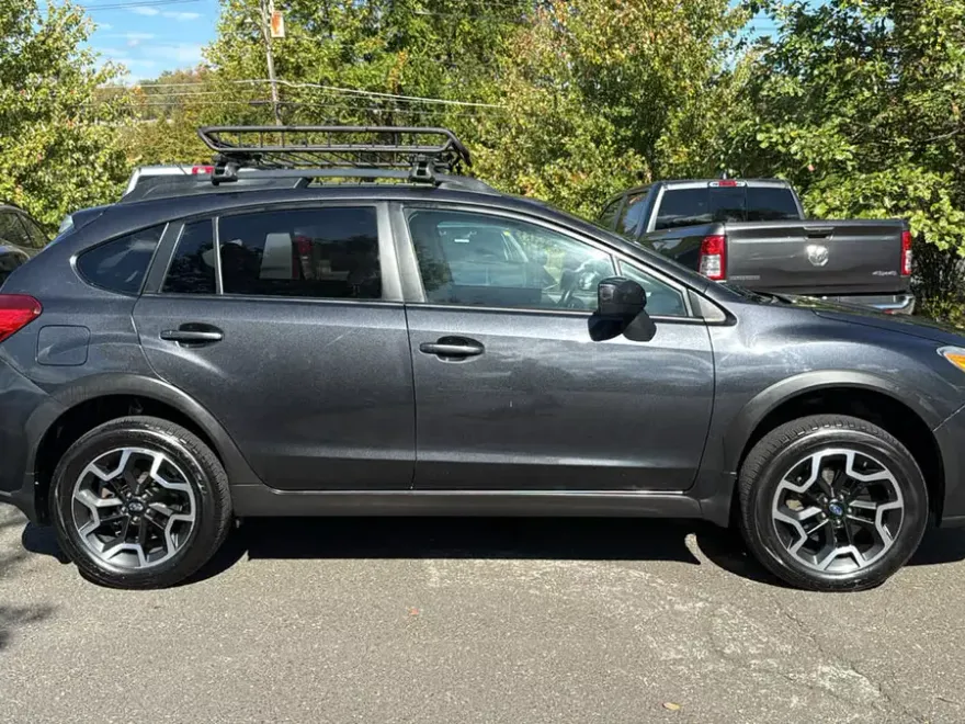 2016 Subaru Crosstrek Premium photo 1