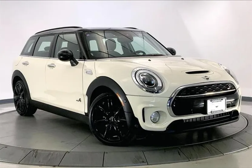 2019 Mini Cooper Base S ALL4 photo 1