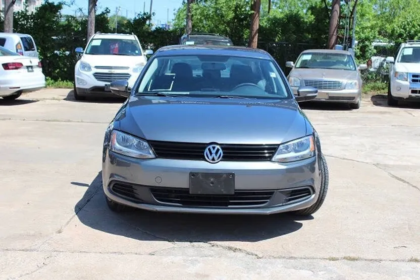 2012 Volkswagen Jetta SE photo 1