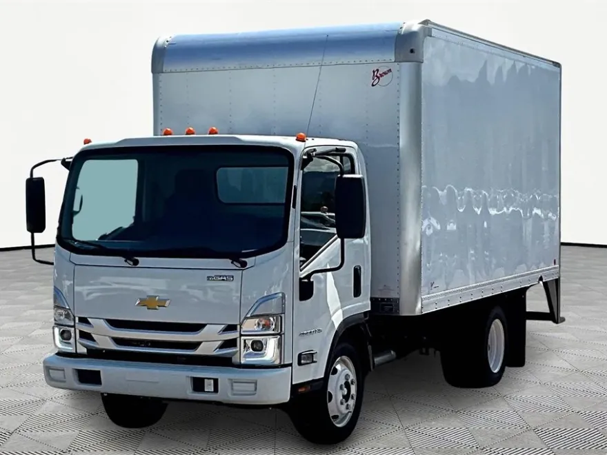 2024 Chevrolet Silverado 4500HD photo 1