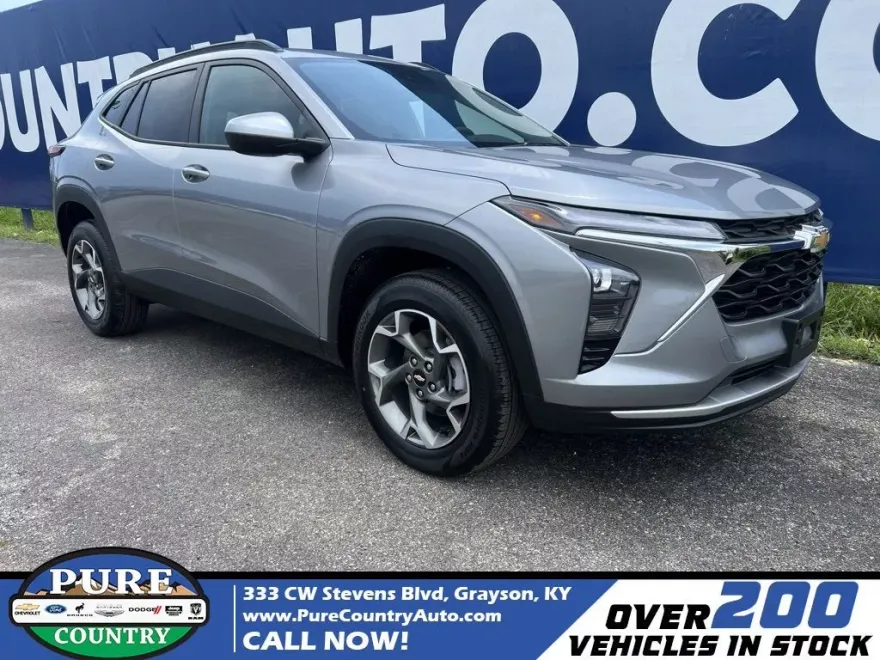 2025 Chevrolet Trax ACTIV photo 1