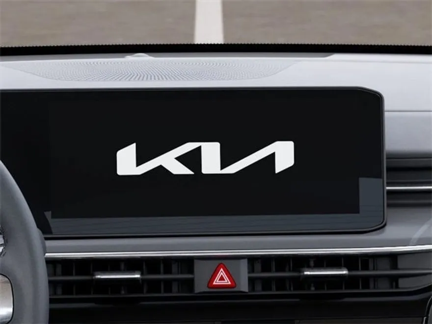2025 Kia K5 GT-Line photo 18