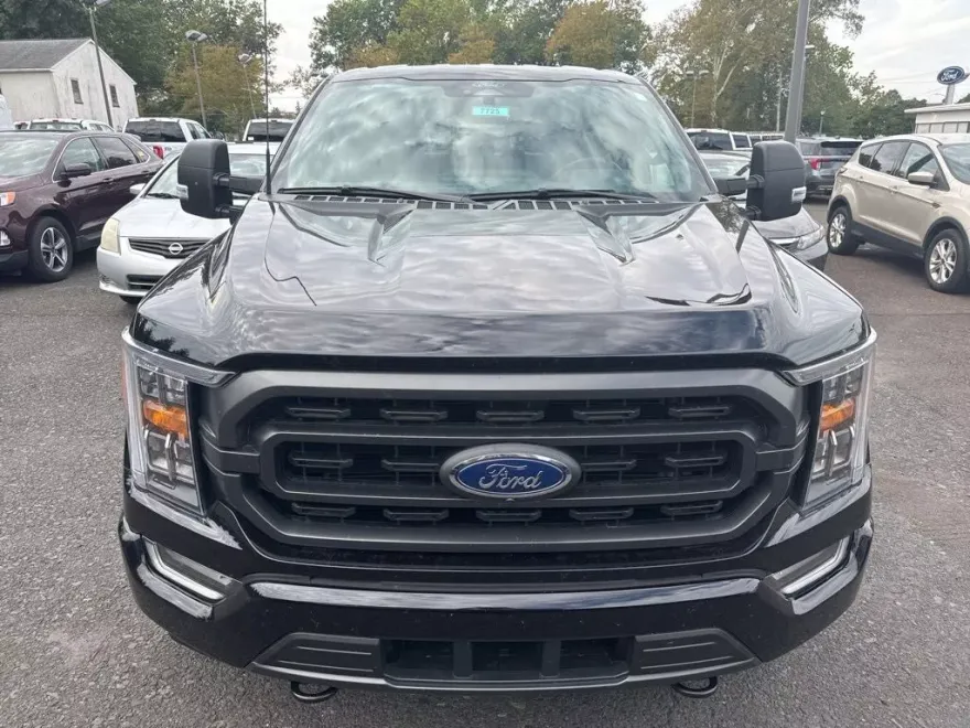2022 Ford F-150 XLT FX4 photo 1