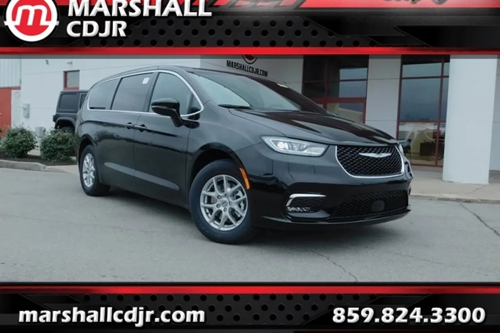 2025 Chrysler Pacifica photo 1