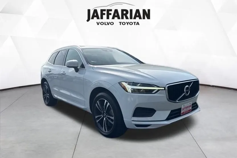 2020 Volvo XC60 T6 Momentum photo 1