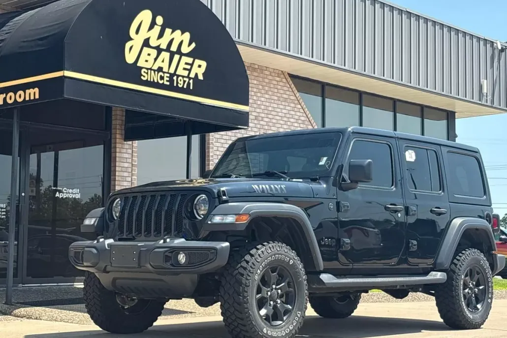 2023 Jeep Wrangler Willys photo 1