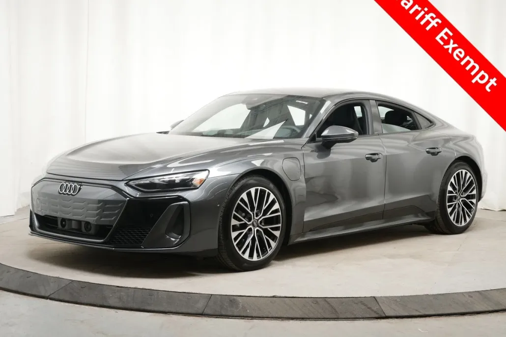 2025 Audi e-tron GT Premium Plus photo 1