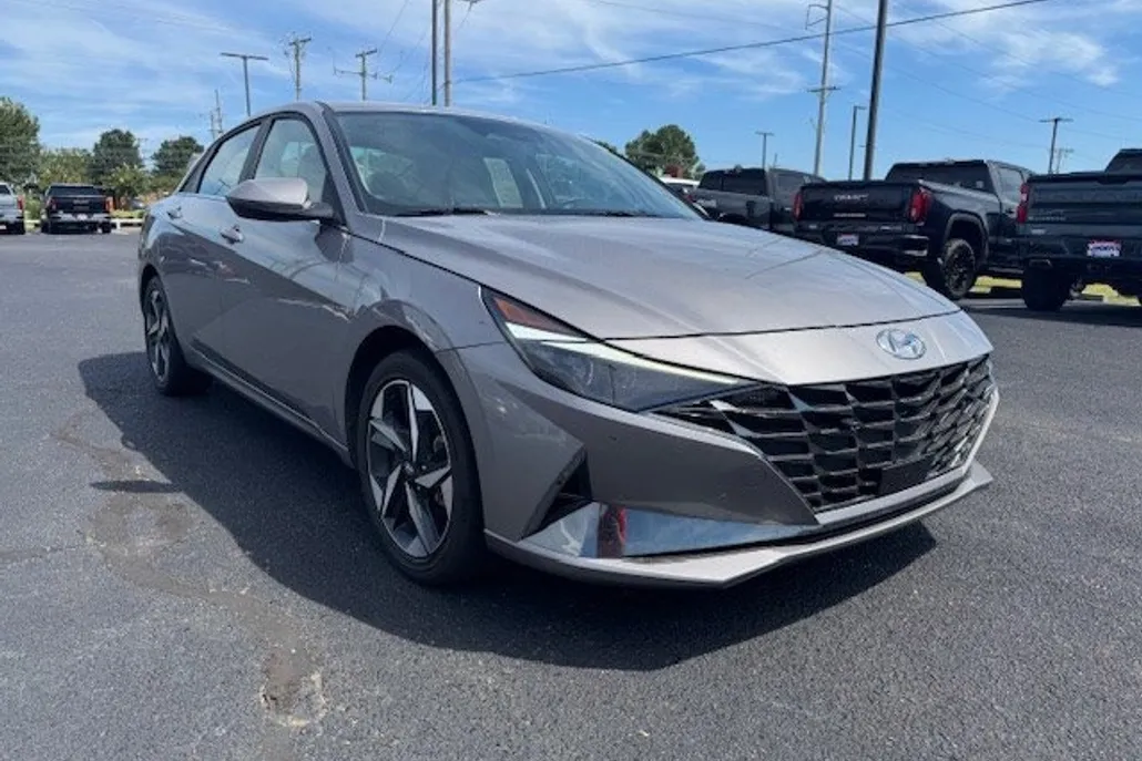 2023 Hyundai Elantra Hybrid Limited photo 1