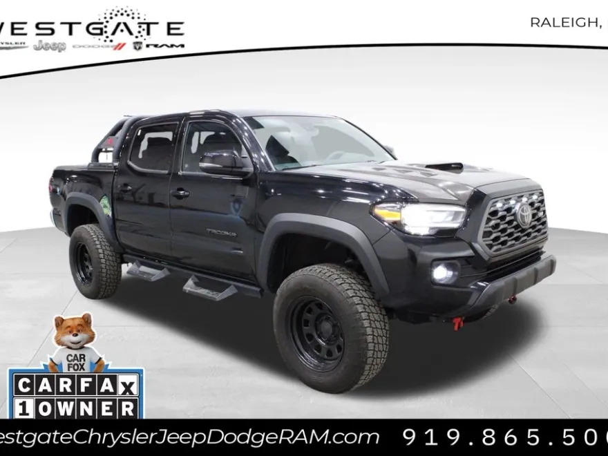2022 Toyota Tacoma TRD Off-Road Double Cab photo 1