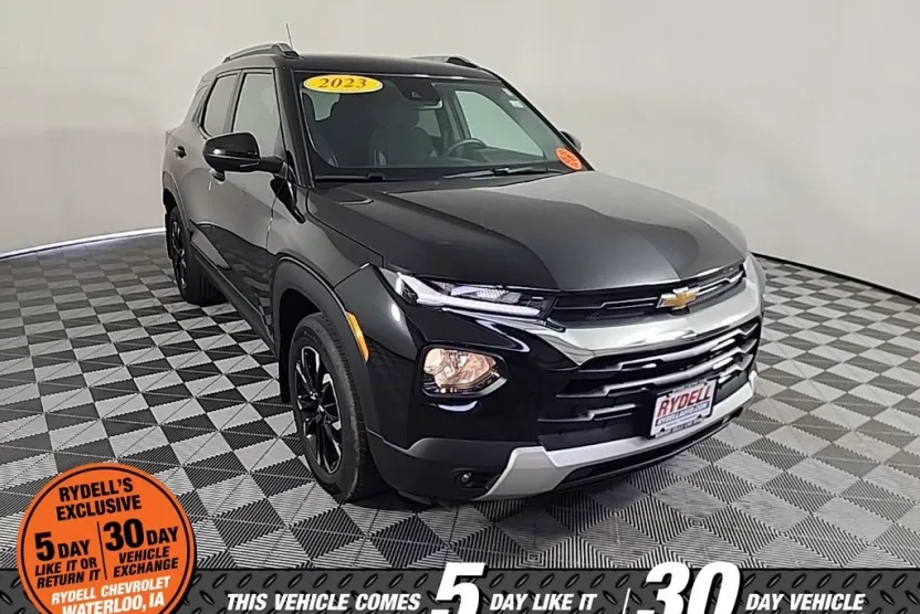 2023 Chevrolet Trailblazer LT photo 1