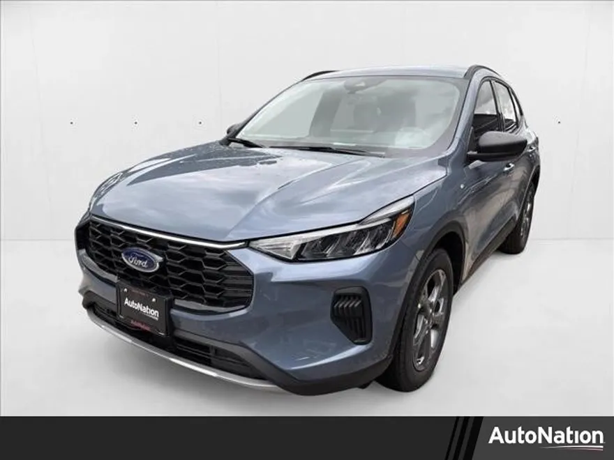 2025 Ford Escape ST-Line photo 1