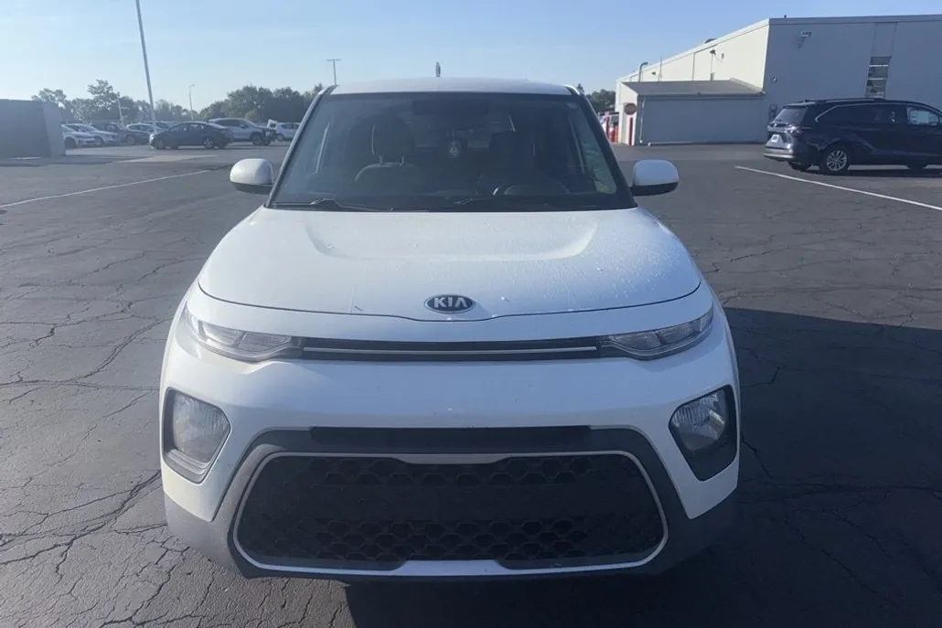 2020 Kia Soul LX photo 1