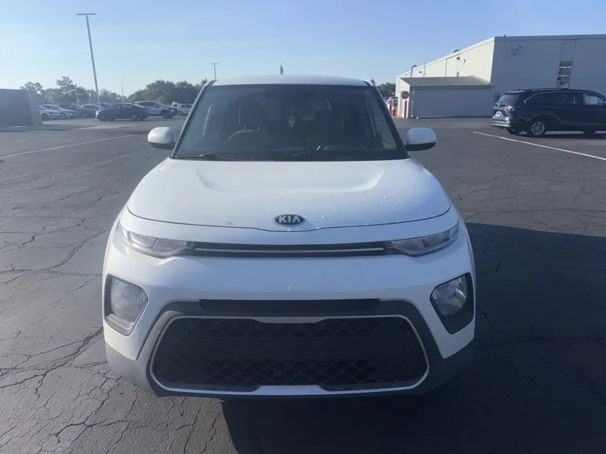 2020 Kia Soul LX photo 1