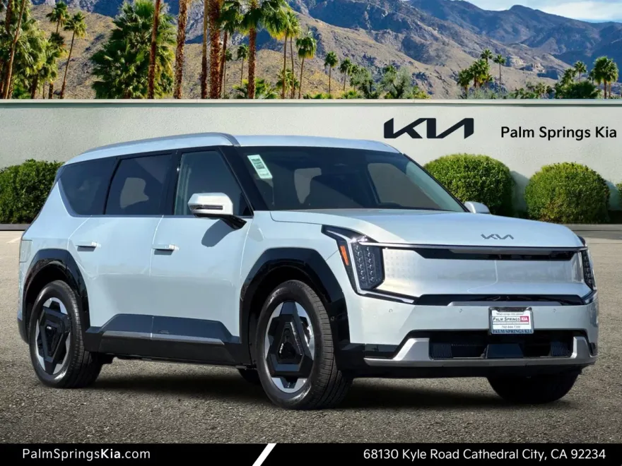 2026 Kia EV9 Land photo 1