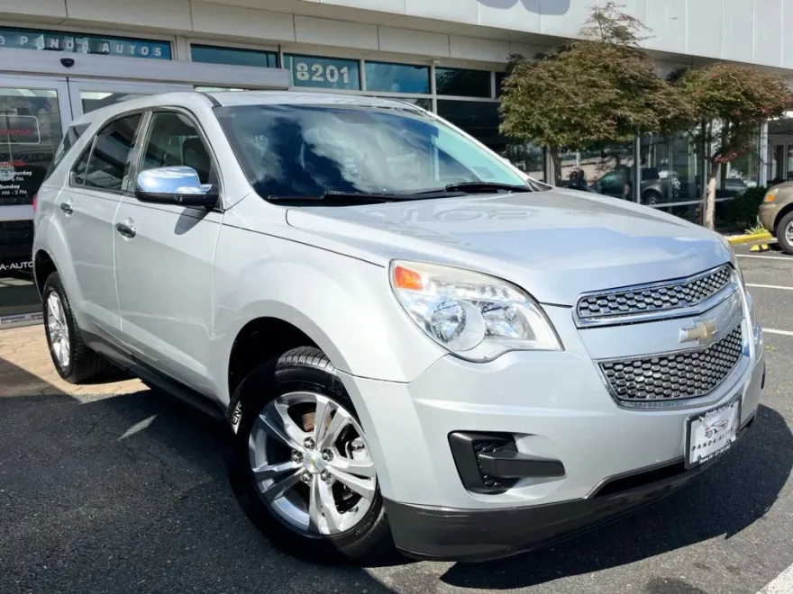 2015 Chevrolet Equinox LS photo 1