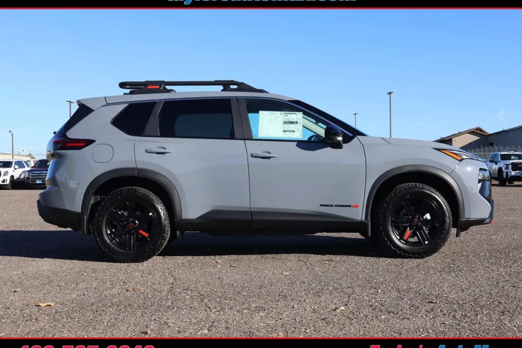 2026 Nissan Rogue SV photo 1