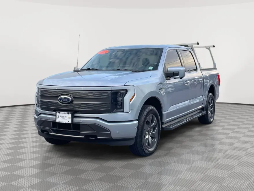 2022 Ford F-150 Lightning Lariat photo 1