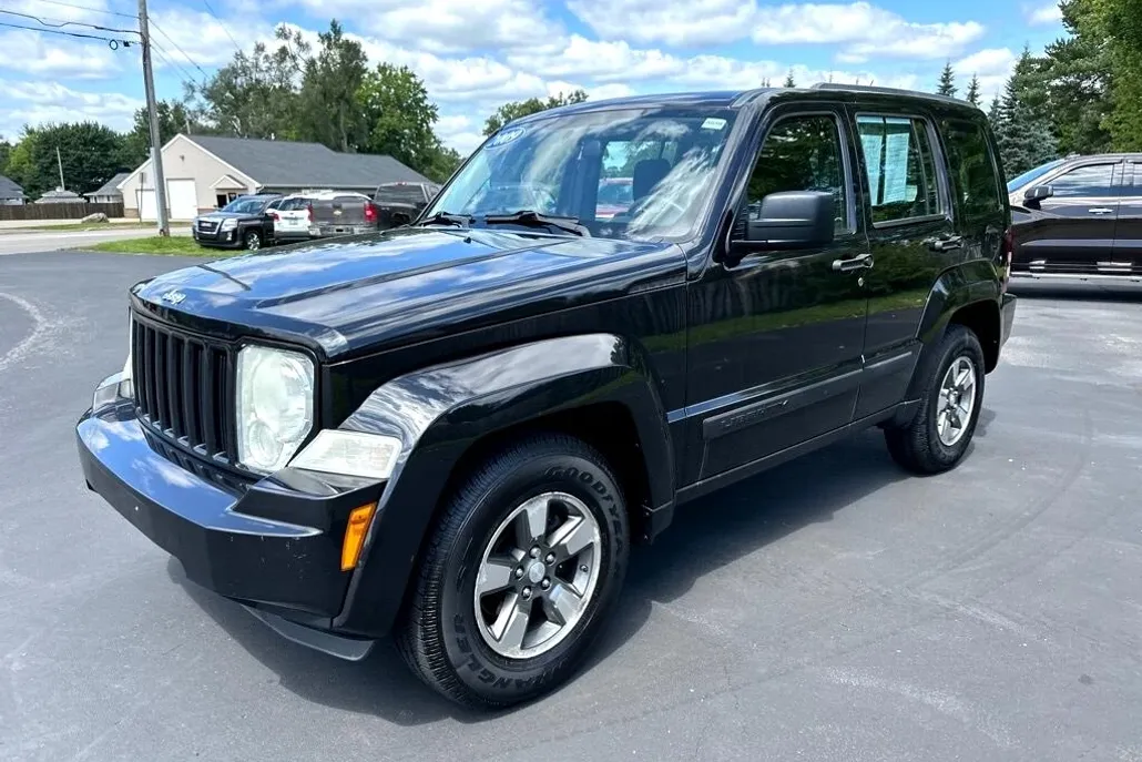 2009 Jeep Liberty Sport photo 1
