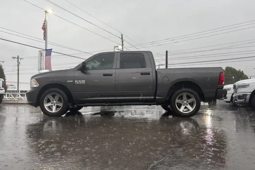 2018 Ram 1500 Express photo 1