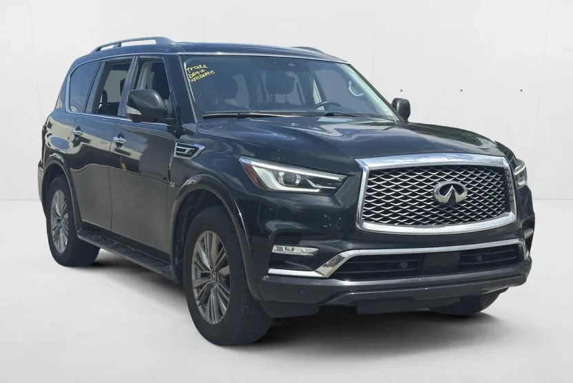 2020 Infiniti QX80 Luxe photo 1
