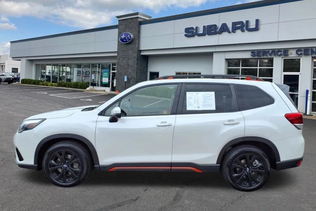 2024 Subaru Forester Sport photo 1