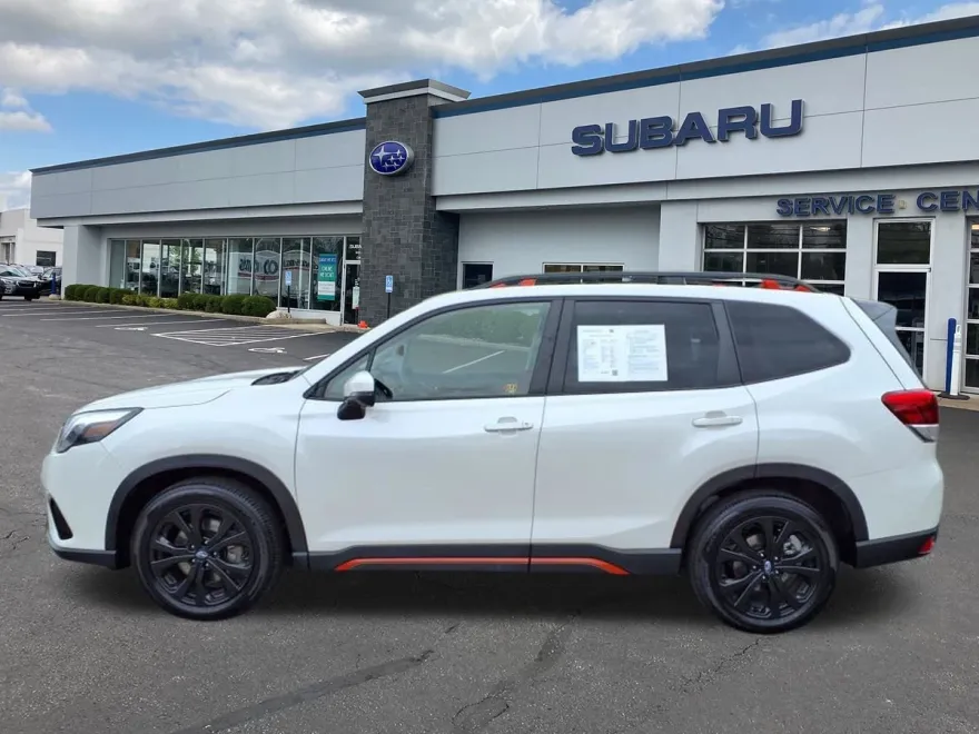 2024 Subaru Forester Sport photo 1