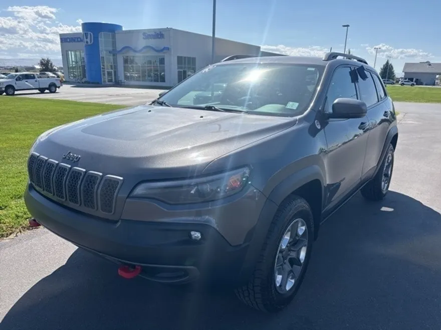 2019 Jeep Cherokee Trailhawk photo 1