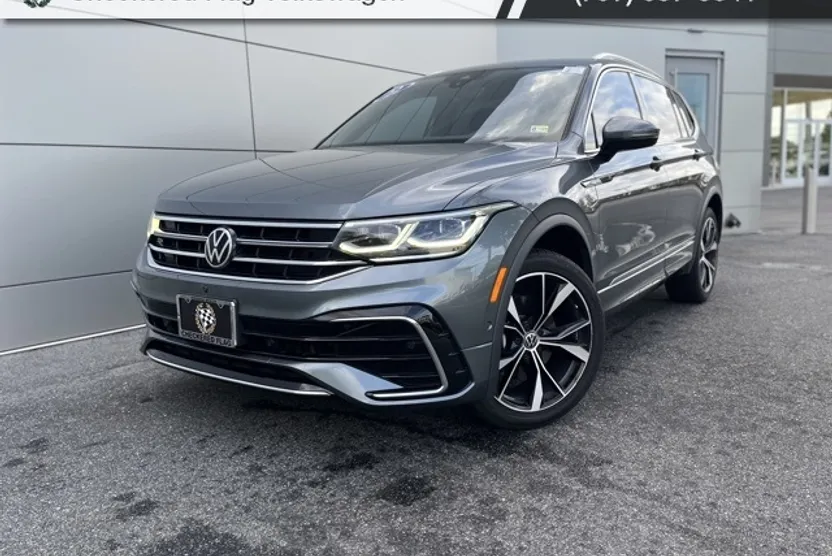 2022 Volkswagen Tiguan SEL Premium R-Line photo 1