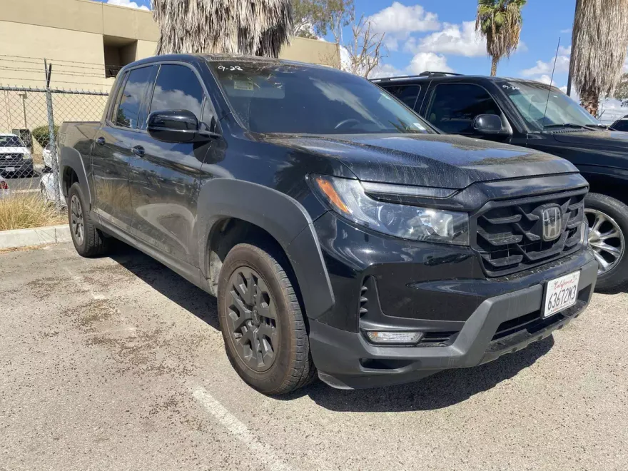 2022 Honda Ridgeline Sport photo 1