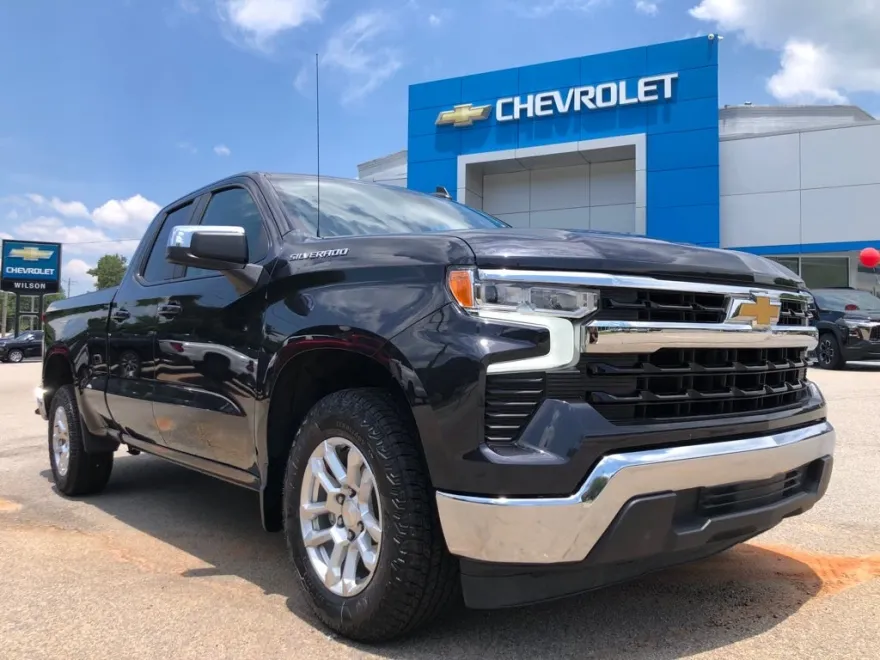 2023 Chevrolet Silverado 1500 LT photo 1