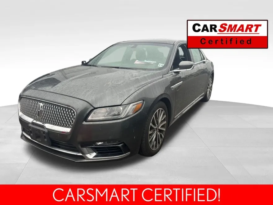 2017 Lincoln Continental Select photo 1