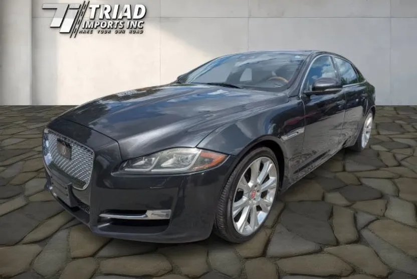 2018 Jaguar XJ XJL Portfolio photo 1