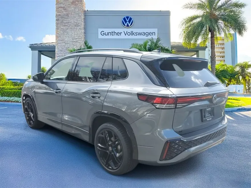 2025 Volkswagen Tiguan SE R-Line Black photo 1