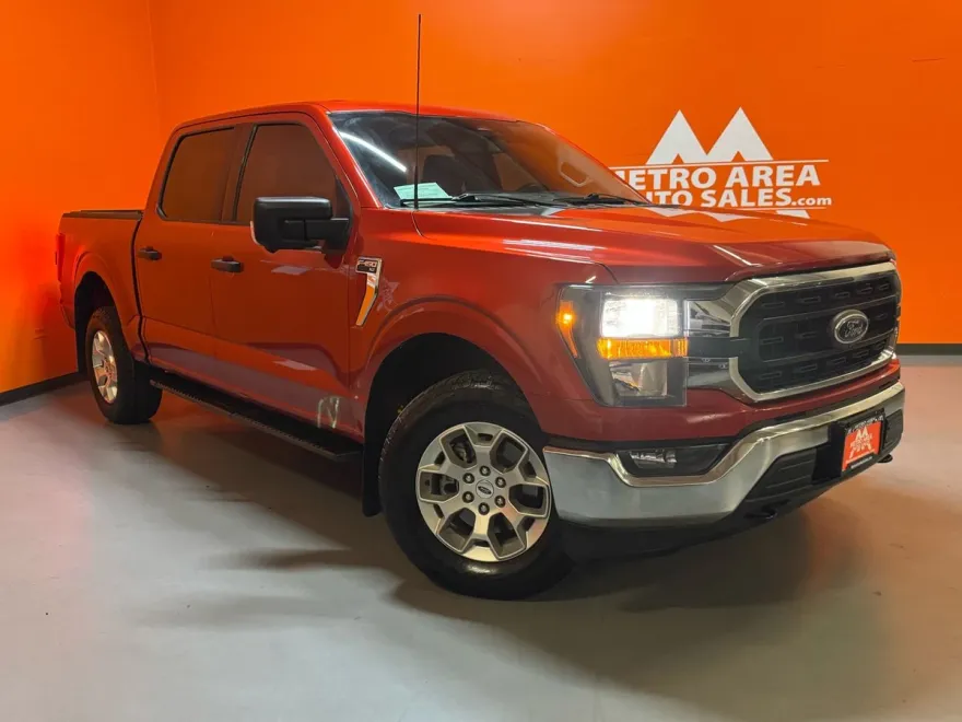 2023 Ford F-150 XLT photo 1